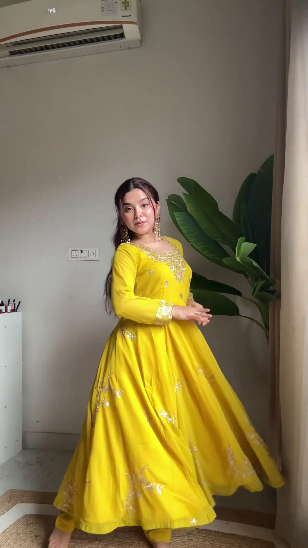 Sunlight Yellow Designer Anarkali Set with Scalloped Embroidery - Image 2